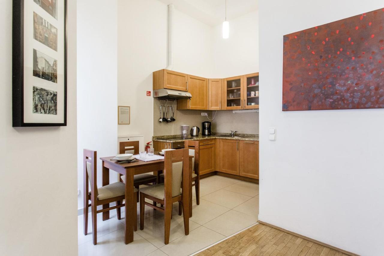 Family Suite By Heroes' Square Budapest Extérieur photo
