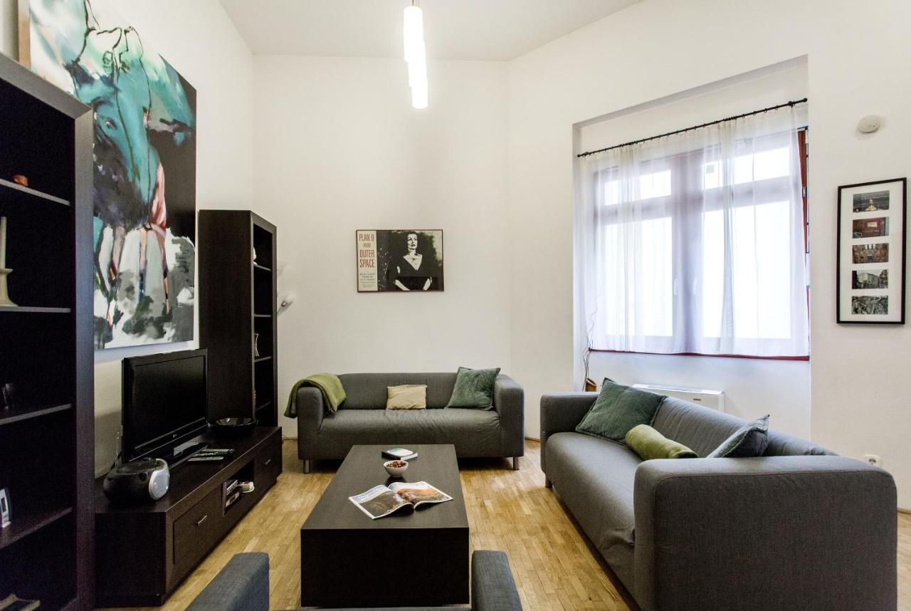 Family Suite By Heroes' Square Budapest Extérieur photo