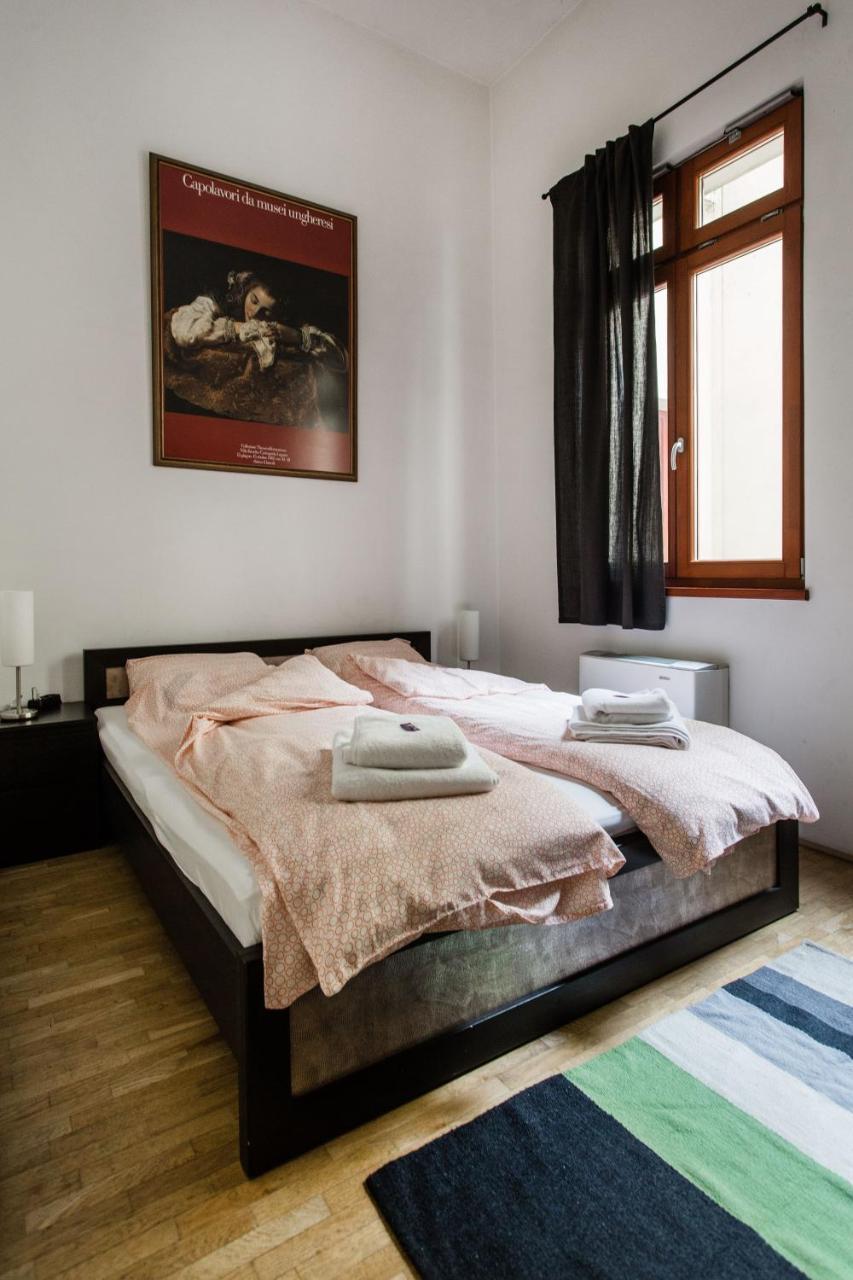 Family Suite By Heroes' Square Budapest Extérieur photo